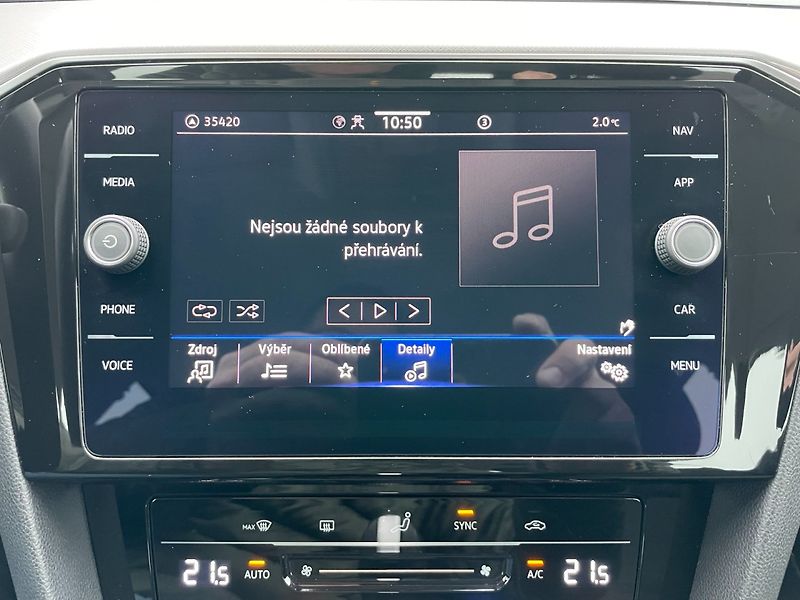 Volkswagen Passat (2021) Com. Style Business DSG! Navi! - fotka 31 z 40