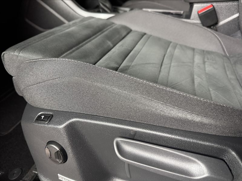 Volkswagen Touran 2,0 TDi  DSG Comfortline Tažné - fotka 21 z 43