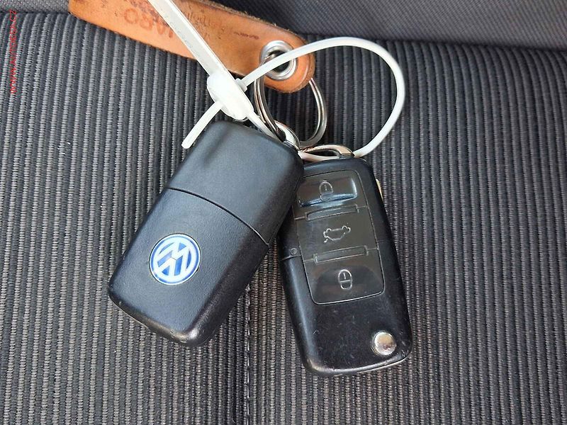 Volkswagen Golf (2005) 1.9 TDi, AT - fotka 16 z 16