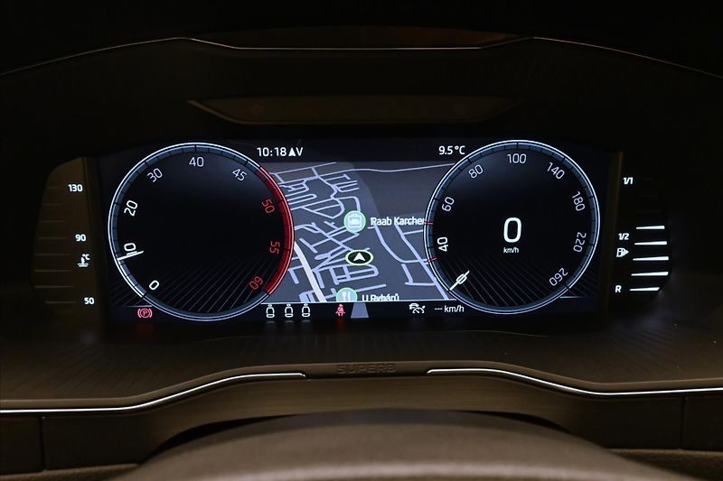 Škoda Superb 2,0 TDI 110 kW Style Záruka až - fotka 16 z 33