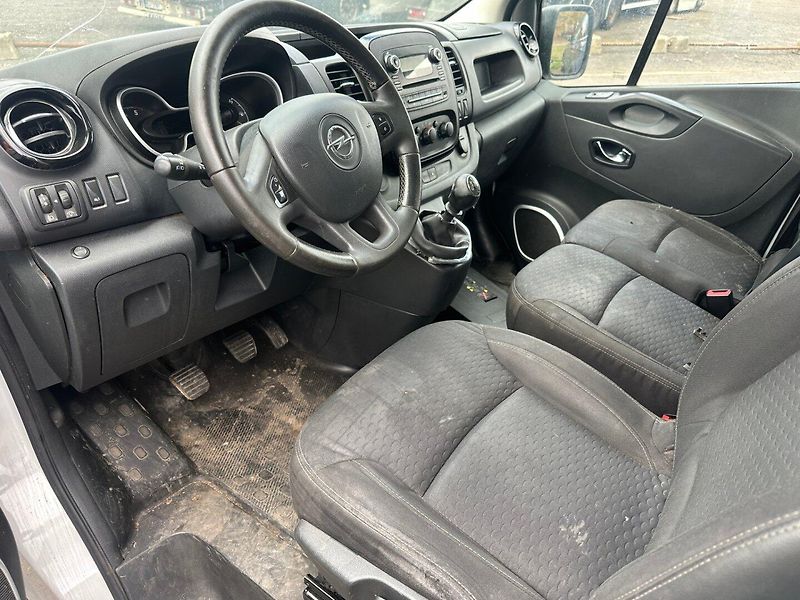 Opel Vivaro (2018) 1.6Dci 89kw - fotka 7 z 9