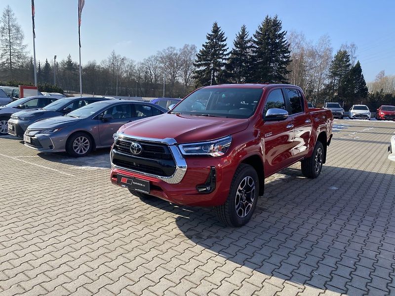 Toyota Hilux 2,8 Diesel 6AT Executive - fotka 3 z 24