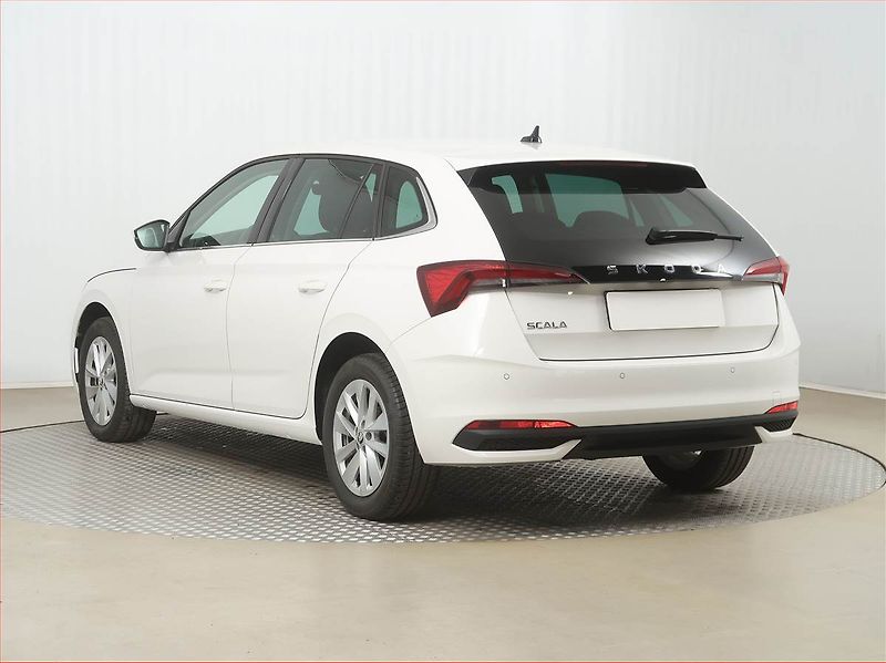 Škoda Scala (2024) 1.0 TSI, Top Selection - fotka 4 z 17