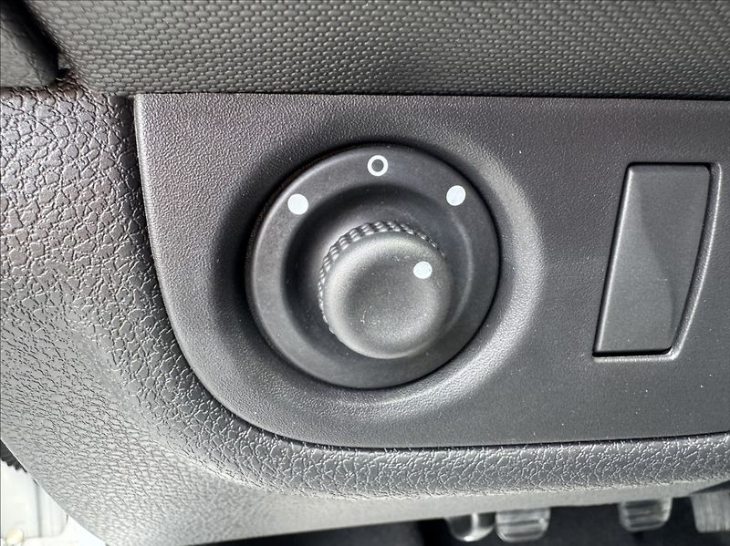 Dacia Logan 1,2 i 16V MCV KLIMA 1.maj ČR - fotka 23 z 50
