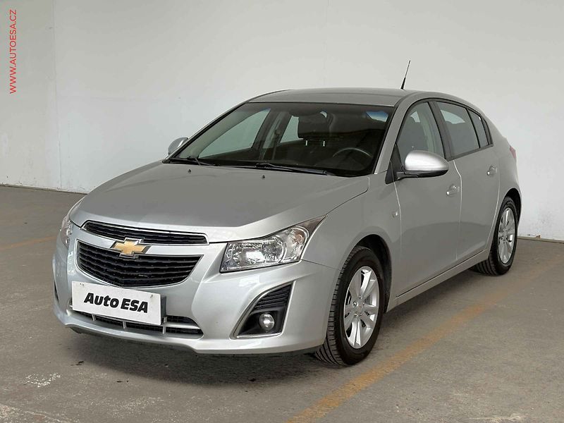 Chevrolet Cruze (2013) 1.4i, Navi, autoAC - fotka 3 z 14