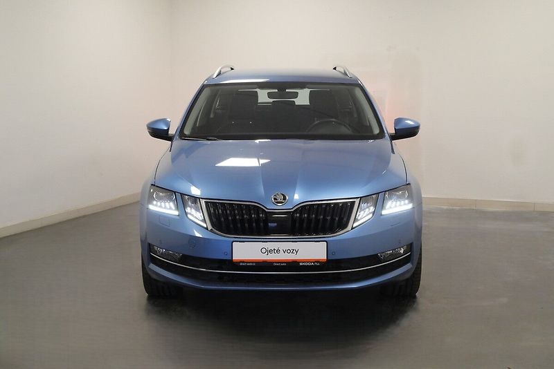 Škoda Octavia - fotka 4 z 26