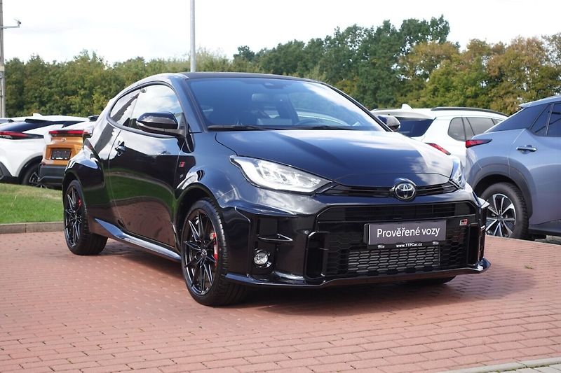 Toyota GR Yaris 1,6 Turbo Dynamic + Sport AWD - fotka 3 z 29
