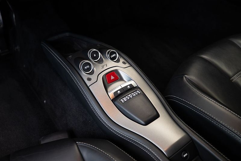 Ferrari 458 Italia - fotka 13 z 22