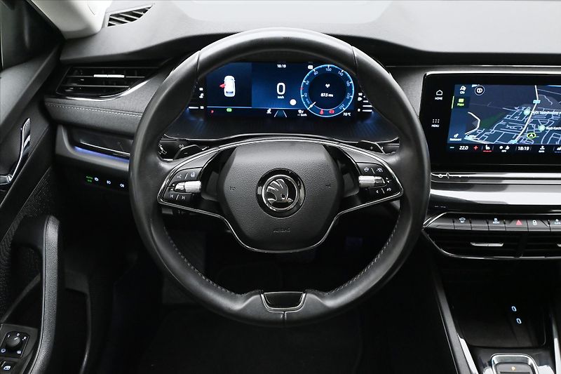 Škoda Octavia 2,0 TDI 110 kW DSG STYLE Záruk - fotka 18 z 32