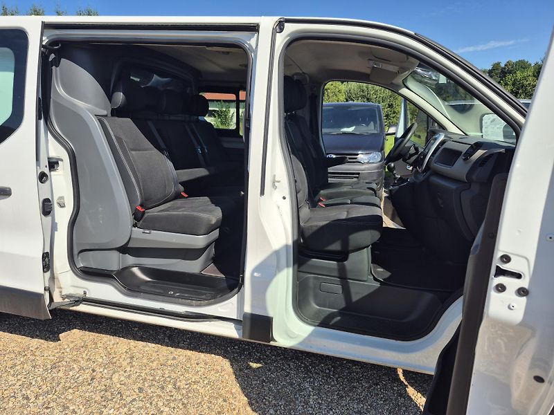 Renault Trafic (2018) 1.6Dci L2H1 6 Míst - fotka 22 z 26