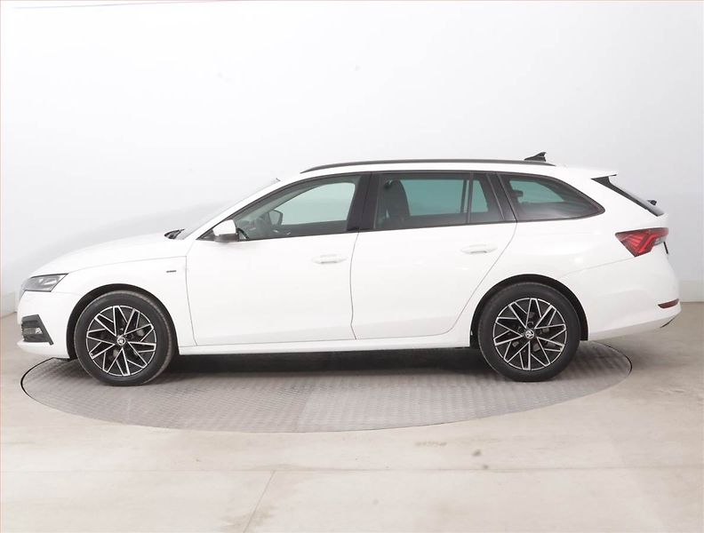 Škoda Octavia (2022) Ambition 2.0 TDI, Automat - fotka 3 z 16