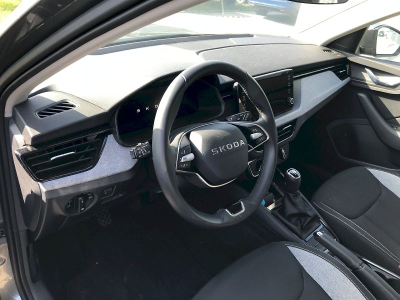 Škoda Scala (2025) SELEC TSI 85/1.0 M6F - fotka 17 z 24
