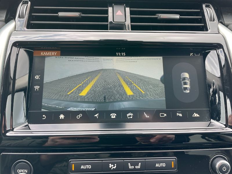 Land Rover Discovery (2017) 3.0Td6 190kW HSE LUXURY - fotka 39 z 44