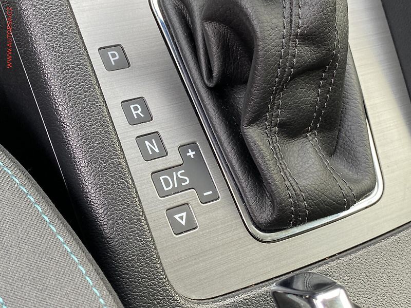 Škoda Octavia (2016) 1.6 TDi, Joy, DSG, bixen - fotka 14 z 18
