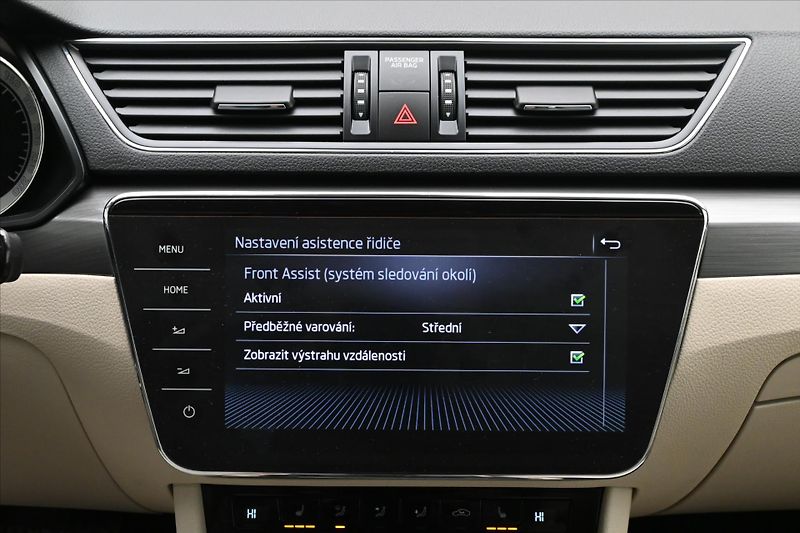 Škoda Superb 2,0 TDI 110kW Style Záruka až - fotka 20 z 32