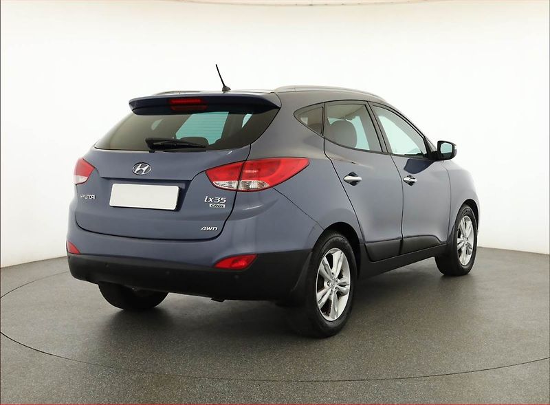 Kia Rio (2012) 1.25 CVVT, Park. senzory - fotka 5 z 17