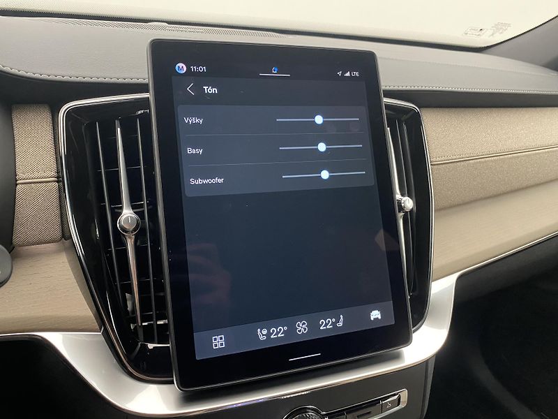 Volvo XC90 (2026) T8 AWD RECHARGE BRIGHT PLUS 7m - fotka 37 z 55