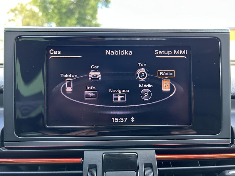 Audi A6 (2013) 2.0 TDi 130 KW manuál  - fotka 22 z 30