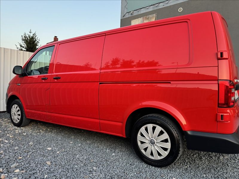 Volkswagen Transporter 2,0 TDI 4MOT LONG DPH 1.maj ČR - fotka 27 z 50