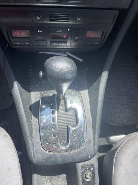 Audi A6 (2002) 2.5 TDI 110Kw náhradní díly - fotka 6 z 7