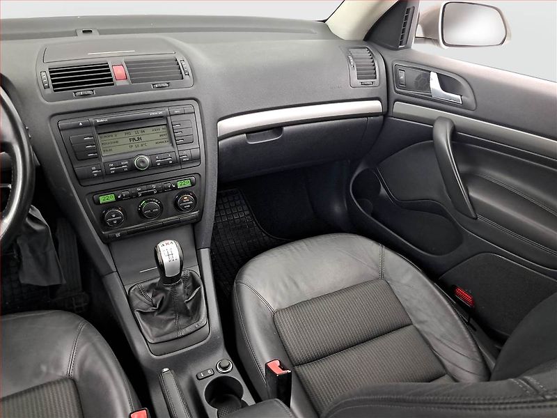 Škoda Octavia (2007) 1.9 TDI DPF 4x4, 4X4 - fotka 8 z 14