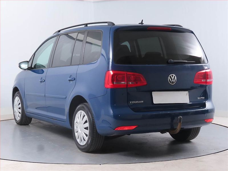 Volkswagen Touran (2011) 2.0 TDI, Automat, Tempomat - fotka 4 z 15