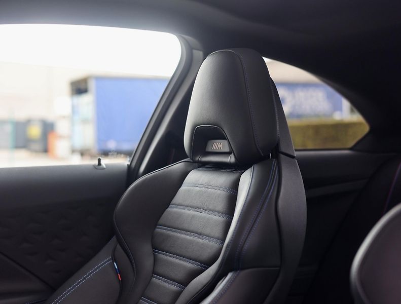 BMW M2 (2022) 40i xDrive Coupé - fotka 19 z 39