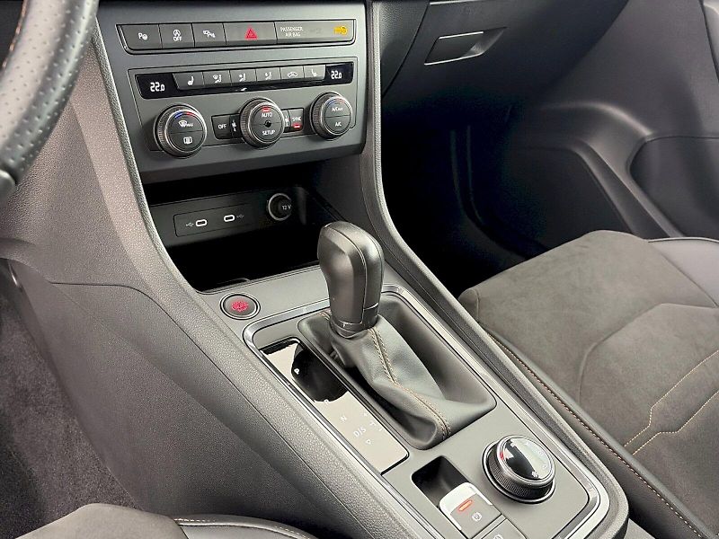 Cupra Ateca (2023) 2.0 TSI 221kW 4x4 DSG - fotka 25 z 32