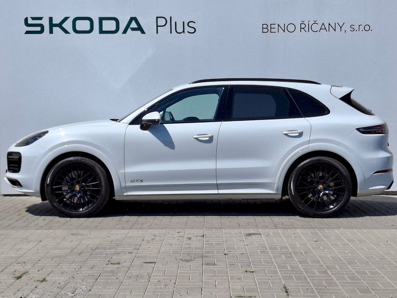 Porsche Cayenne (2023) GTS 4,0 338kW - fotka 3 z 35