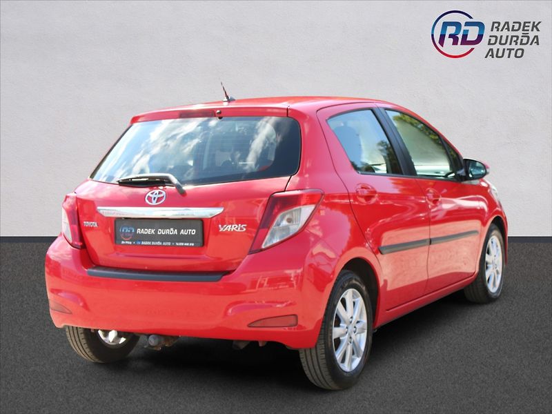Toyota Yaris 1,3 VVT-i  NOVÉ V ČR,TAŽNÉ - fotka 5 z 25