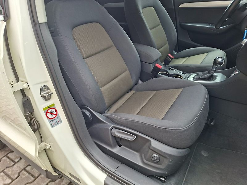 Audi Q3 (2012) 2.0TDI 130kW QUATTRO-S-TRONIC - fotka 23 z 39