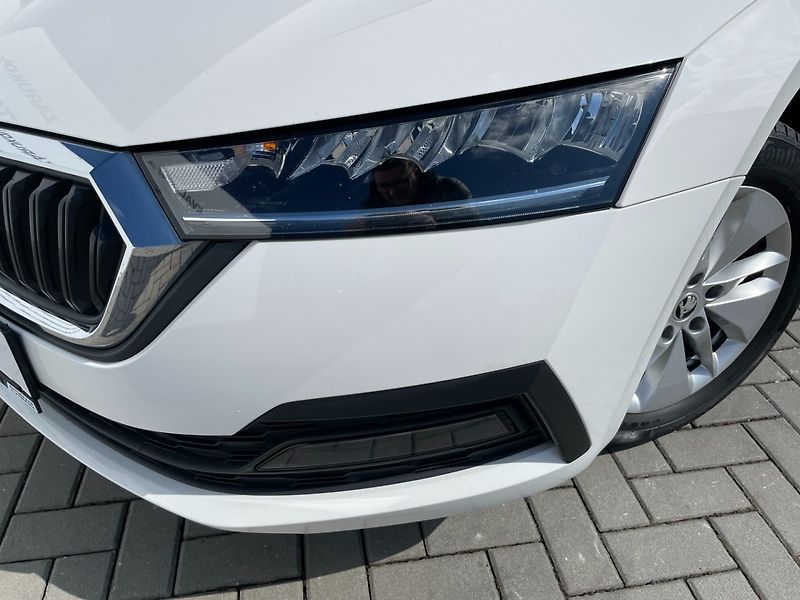 Škoda Octavia (2022) Com.2.0TDi Navigace! ČR+1.maj. - fotka 9 z 35