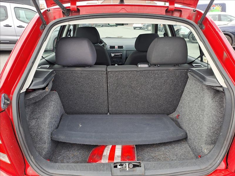 Škoda Fabia 1,2 HTP - fotka 13 z 13