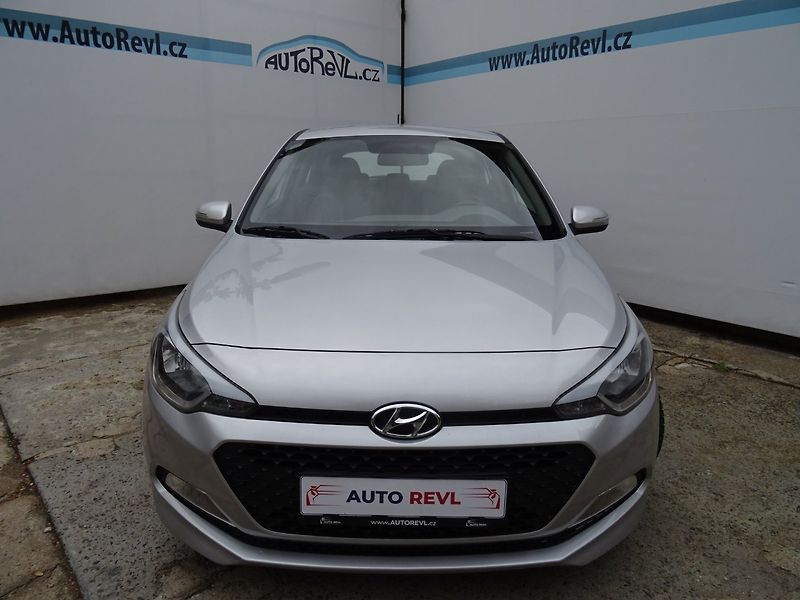 Hyundai i20 (2015) 1.2i,1majČR,s.kniha,klima - fotka 21 z 22