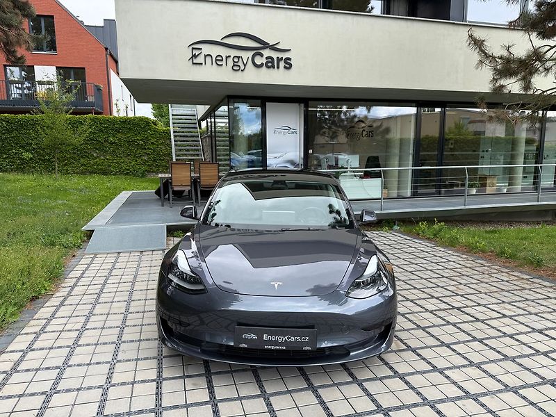 Tesla Model 3 Enhanced autopilot, k dispozic - fotka 2 z 38