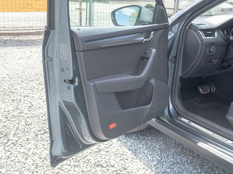 Škoda Octavia (2017) ČR 2.0TDI 135KW SCOUT - fotka 11 z 50