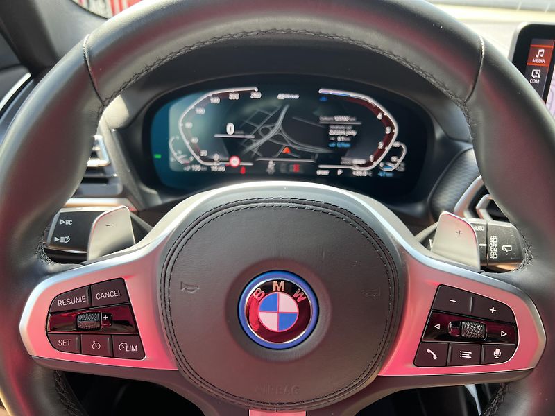 BMW X3 30e M Sport xDrive Laser - fotka 19 z 30