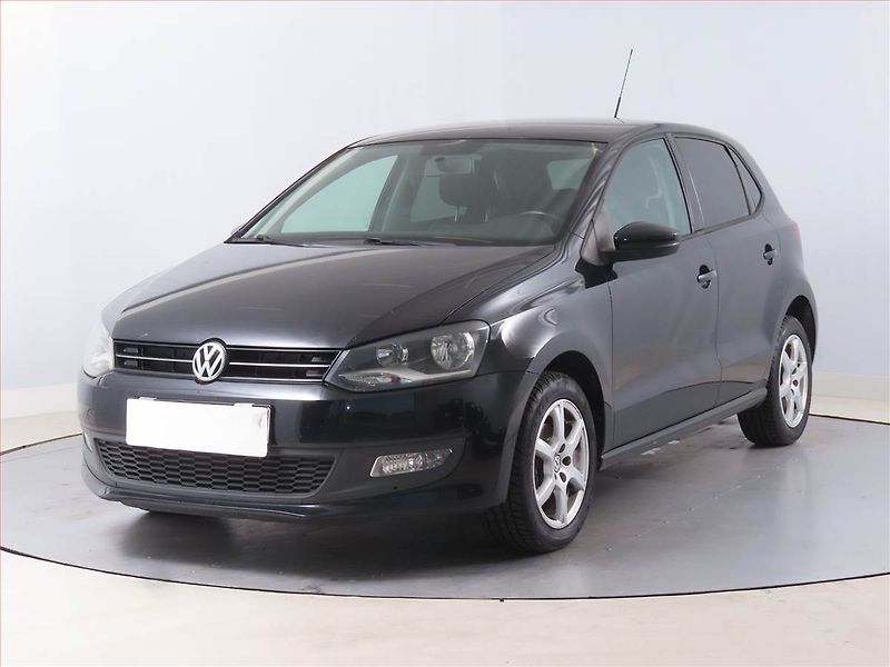 Volkswagen Polo (2013) Comfortline 1.2 12V, Tempomat - fotka 2 z 13
