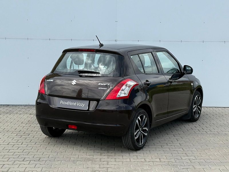 Suzuki Swift 1,2i 69kW - fotka 2 z 25