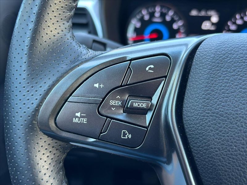 SsangYong Tivoli 1,5 TGDI  Grand manuál + Záruk - fotka 20 z 23