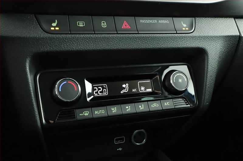 Škoda Fabia (2020) Style 1.0 TSI, Serv.kniha - fotka 12 z 16