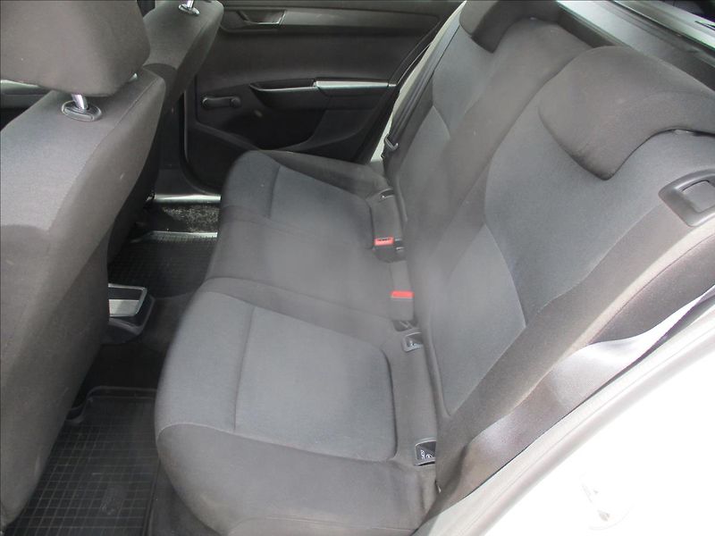 Škoda Fabia 1,4 TDi 66kw Klima bez koroze - fotka 8 z 24
