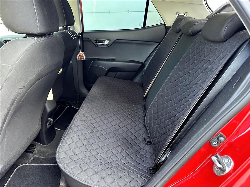 Kia Stonic 1,6 CRDi Aut.klima,Kamera - fotka 21 z 39