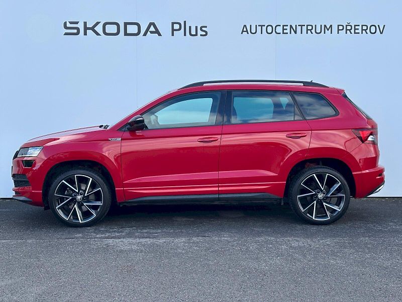 Škoda Karoq (2020) 1.5 TSI 110kW Sportline DSG - fotka 3 z 35