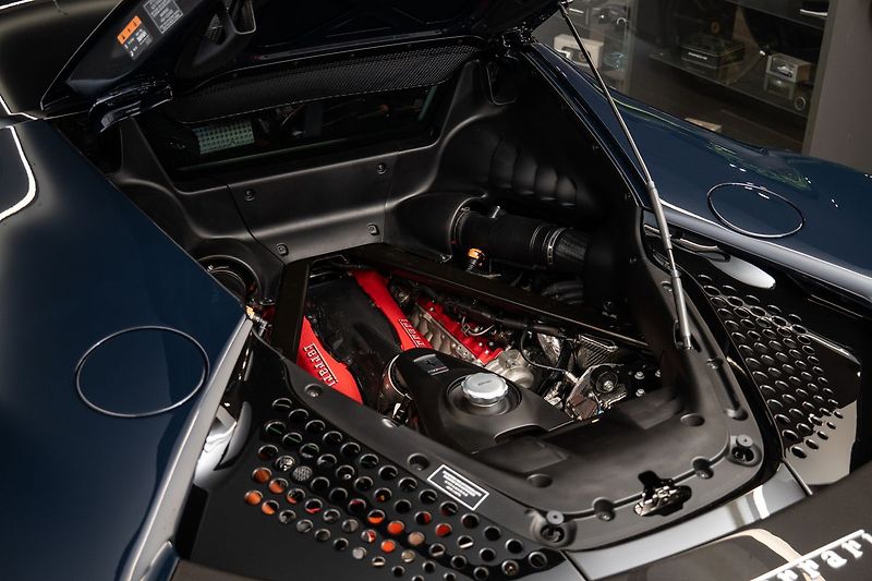 Ferrari SF90 Asseto Fiorano Karbo/JBL - fotka 19 z 26