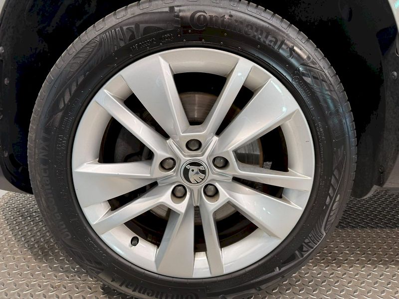 Škoda Karoq (2019) AMBITION PLUS 2.0TDI 110KW - fotka 32 z 34