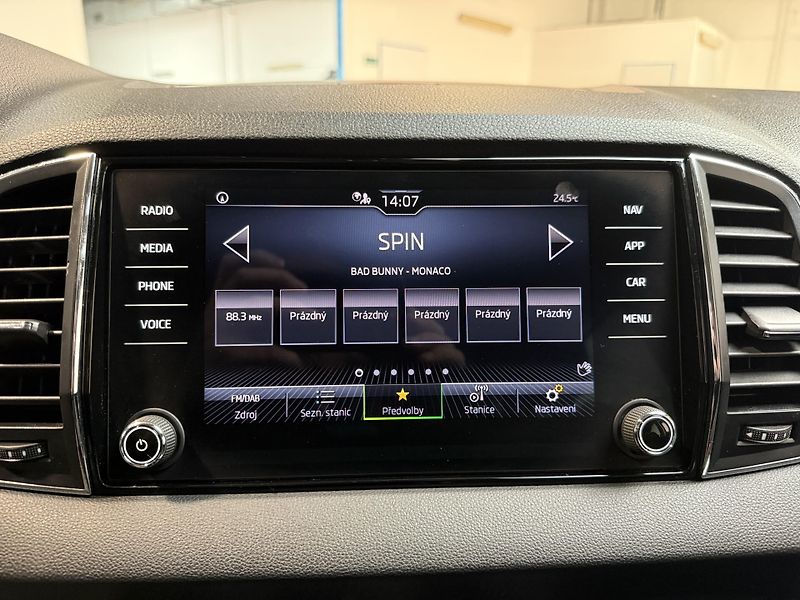 Škoda Karoq 2.0 TDI 85kW Ambition DSG - fotka 7 z 17