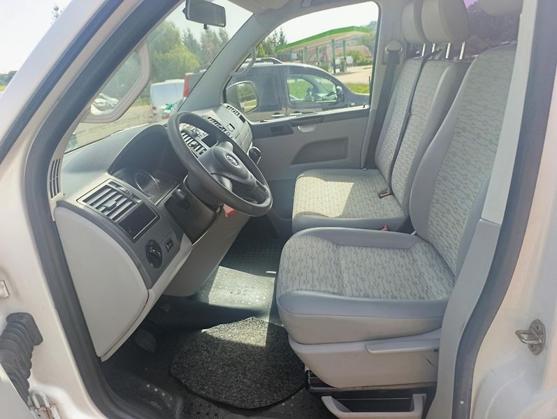 Volkswagen Transporter (2010) 2.0 TDi 6 míst LONG klima tz - fotka 12 z 26