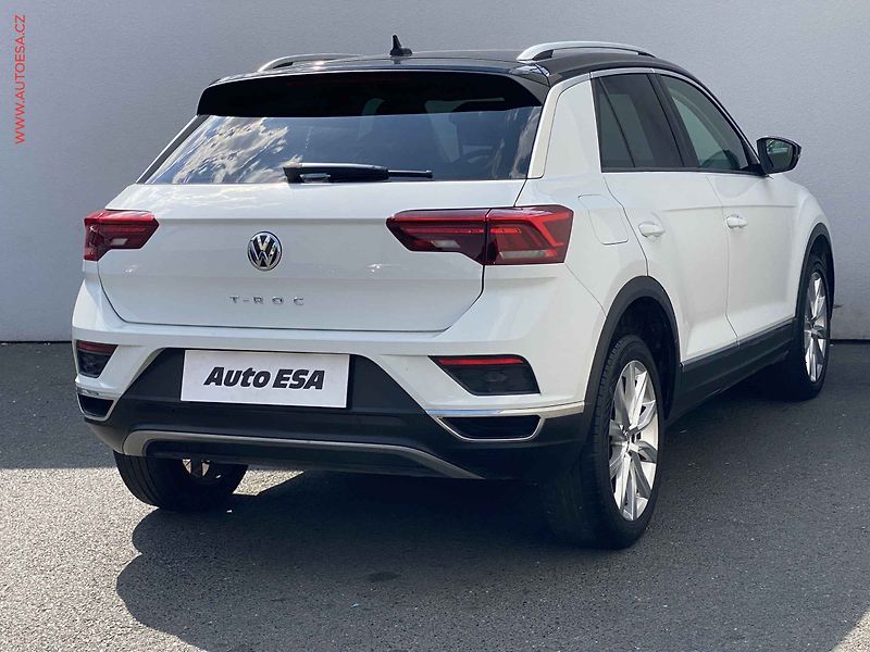 Volkswagen T-Roc (2019) 1.5 TSi, Highline, DSG, LED - fotka 4 z 20