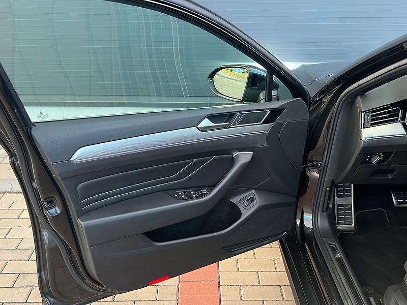 Volkswagen Passat - fotka 13 z 50